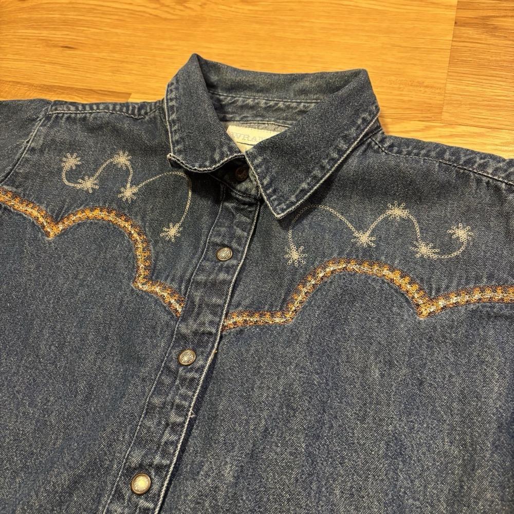 VTG Wrangler Blues Denim Shirt Women's Large Western Pearl Snap Cowgirl 90's